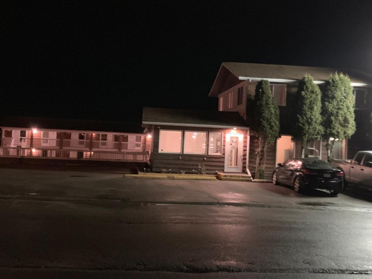 Airways Motel Cold Lake Exterior foto